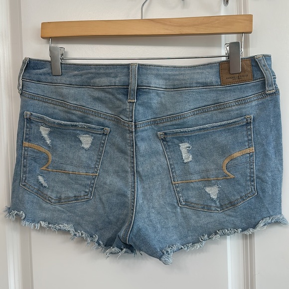 American Eagle Shortie Jean Shorts womens size 12 - Picture 2 of 4